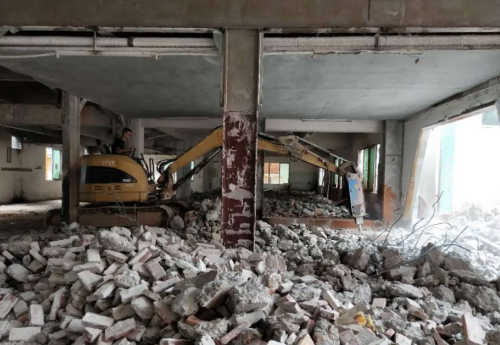 嘉兴商场拆除3.png